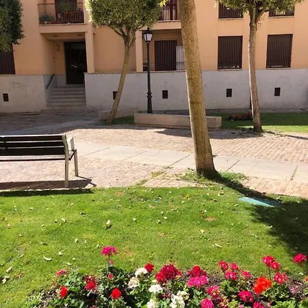 Muy Acogedor , En El Casco Antiguo. 사모라